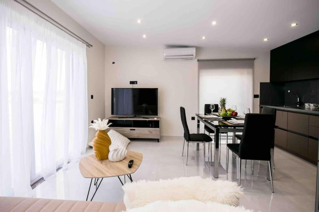 Home Sweet Home - Big Balcony With Great View Kissamos Exterior photo